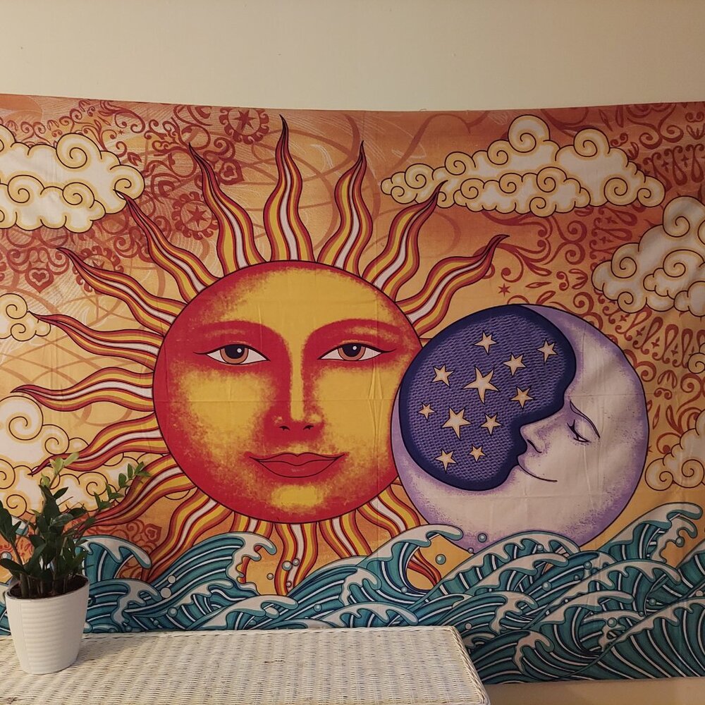 SALE! NWT Sun & Moon Ocean Tapestry 60x90